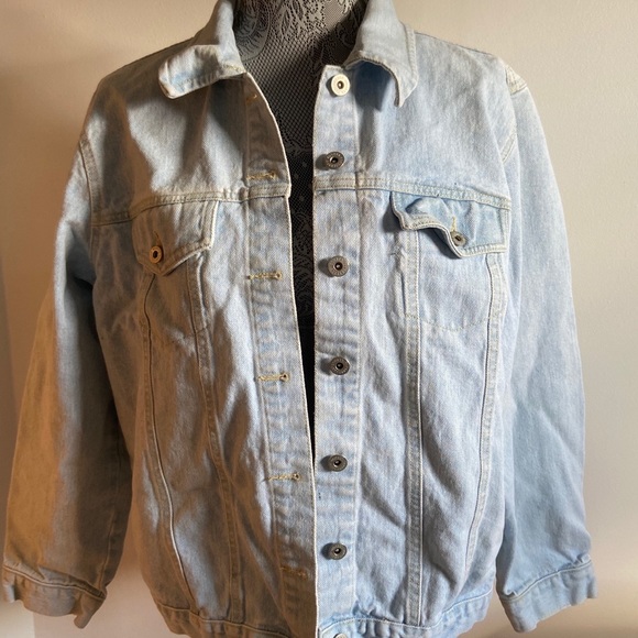 Gloria Vanderbilt Jackets & Blazers - Gloria Vanderbilt Jean Jacket